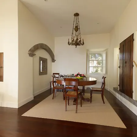 Semesterbostad Casa Da Rocha Quebrada