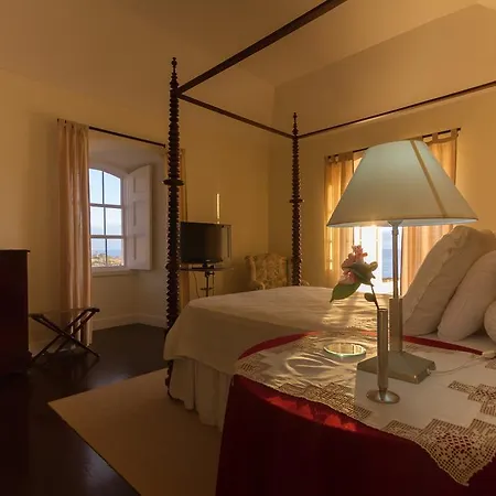 Semesterbostad Casa Da Rocha Quebrada *